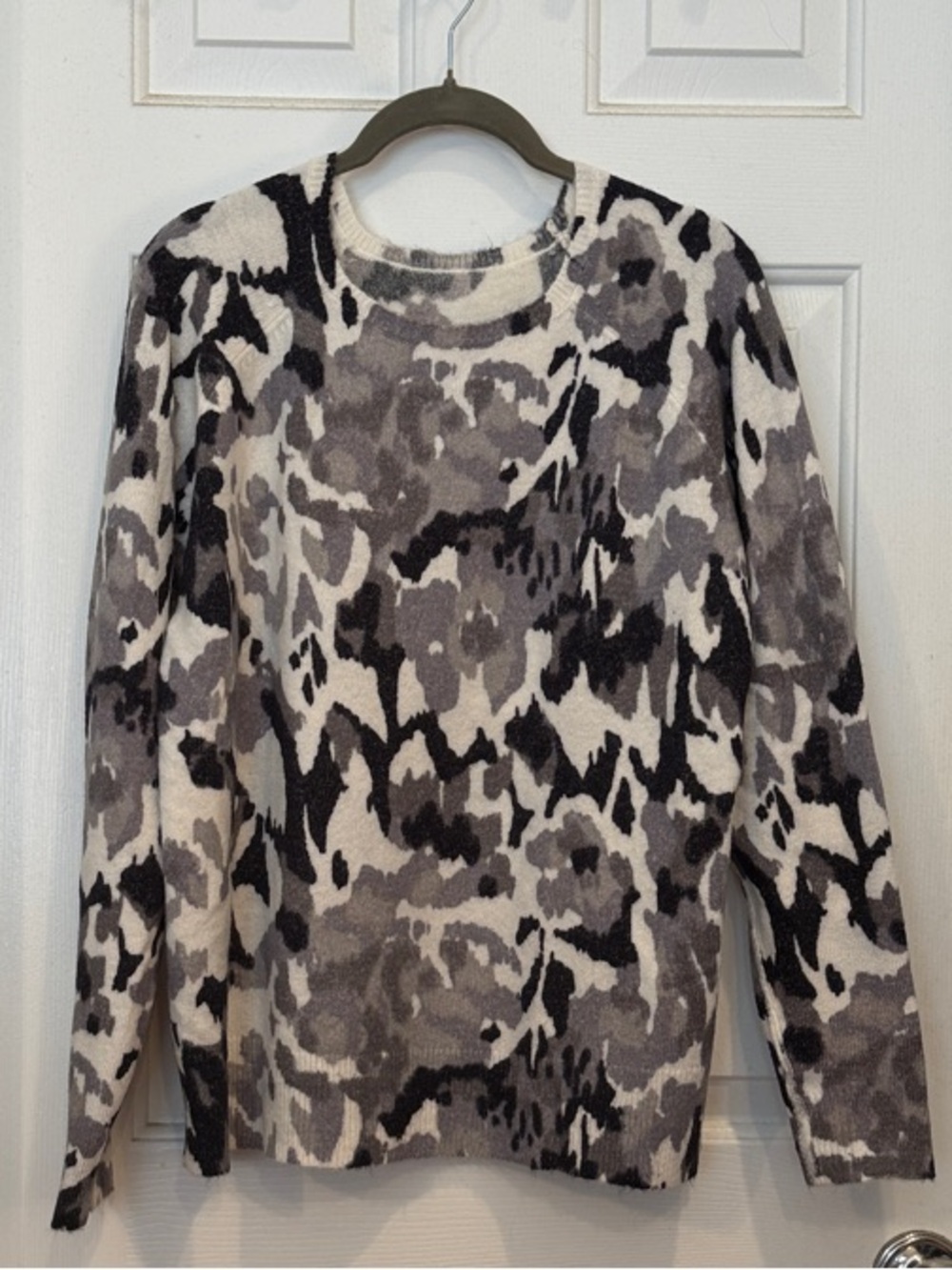 CHARLIE B Black, Gray & White Abstract Reversible Sweater